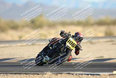 media/Dec-07-2025-CVMA (Sun) [[3e7d2de5dc]]/Race 17-Amateur Formula Middleweight/